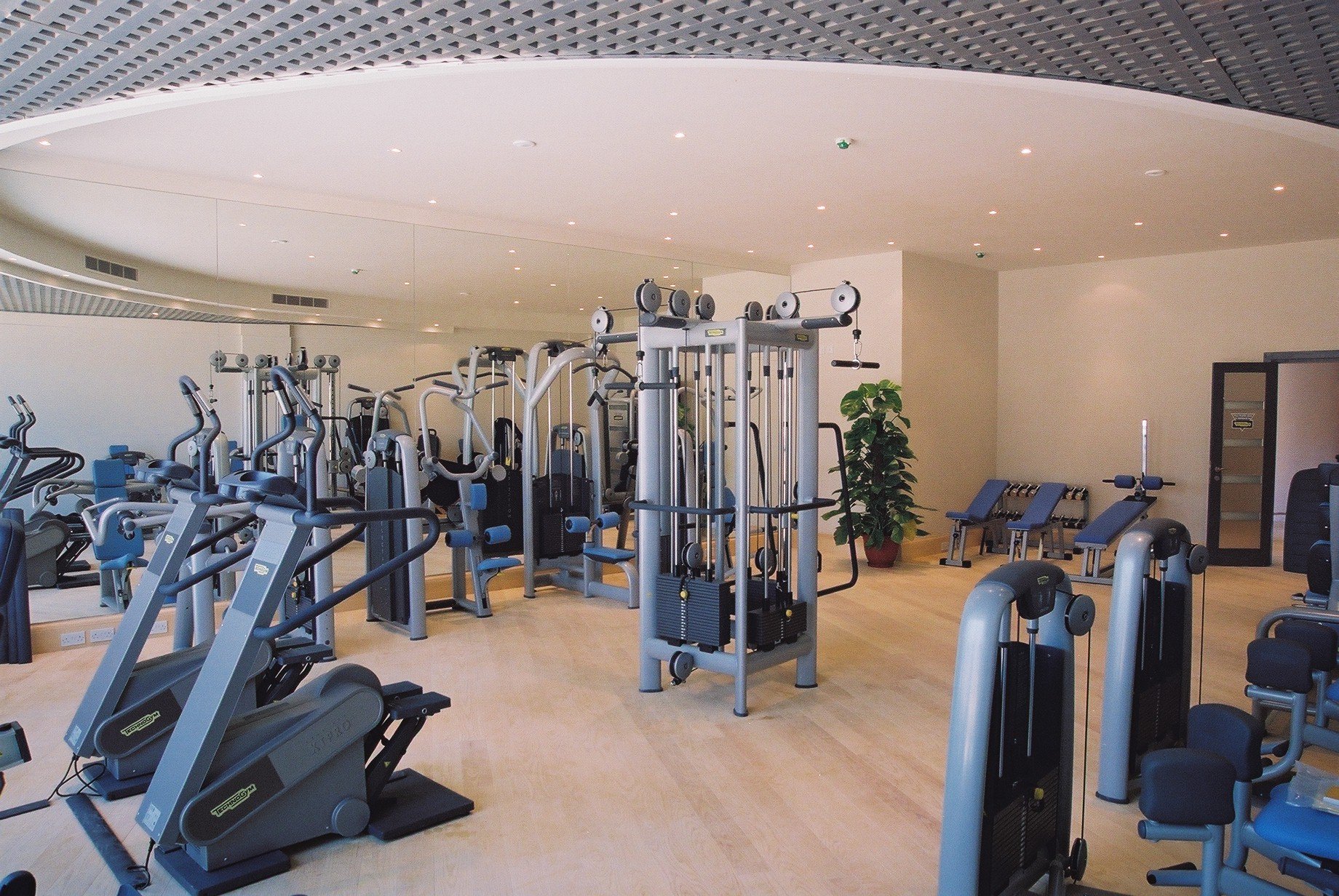 Gyms / Leisure Centres